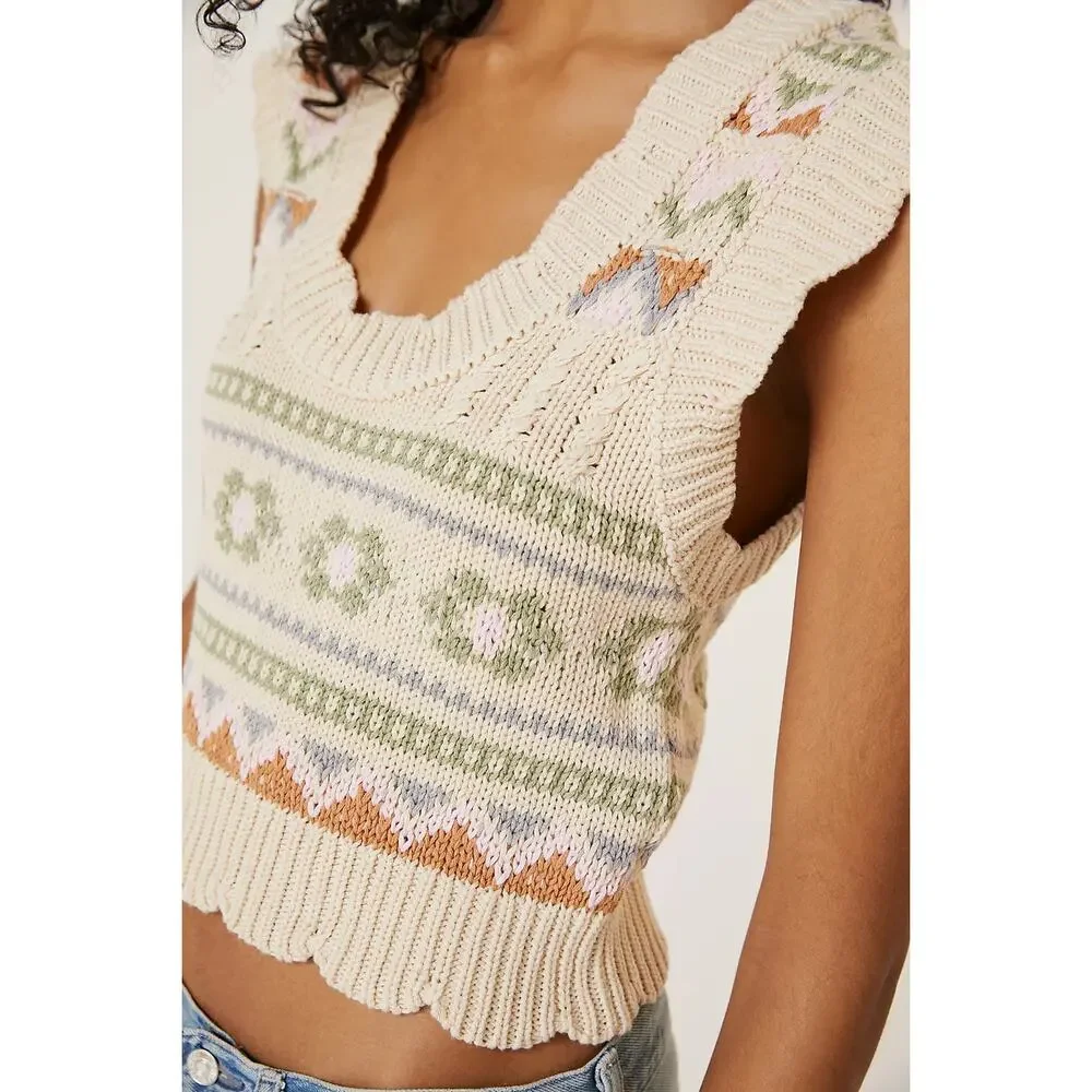 Anthropologie Cream Scalloped Sleeveless Sweater Vest - Picture 3 of 10